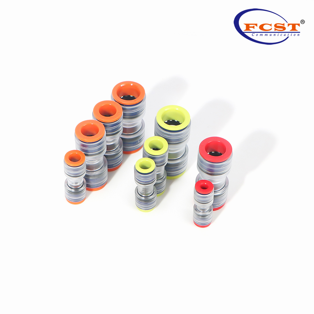 Conector Reto de Microduto