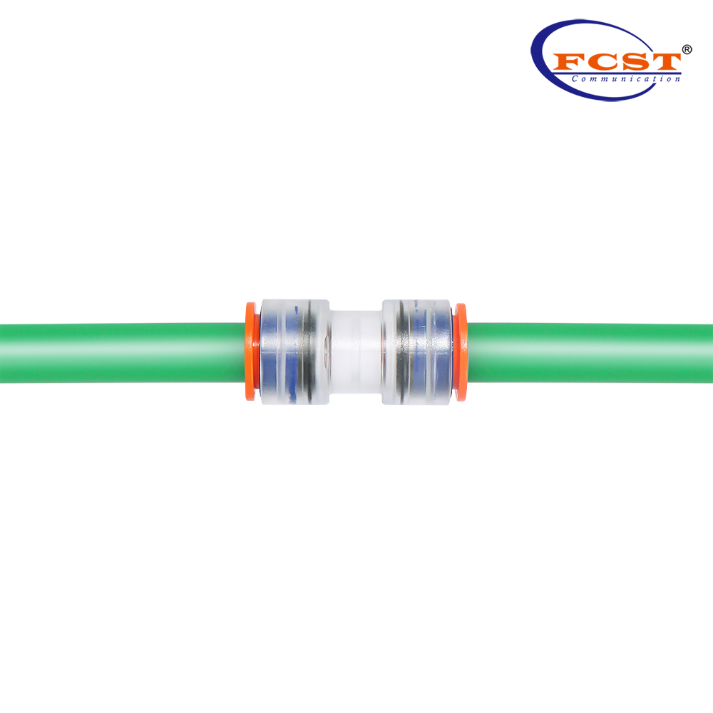 Conector Reto de Microduto